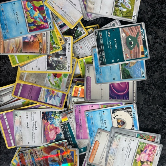 Pokemon Trading Cards 82 count - Picture 1 of 2